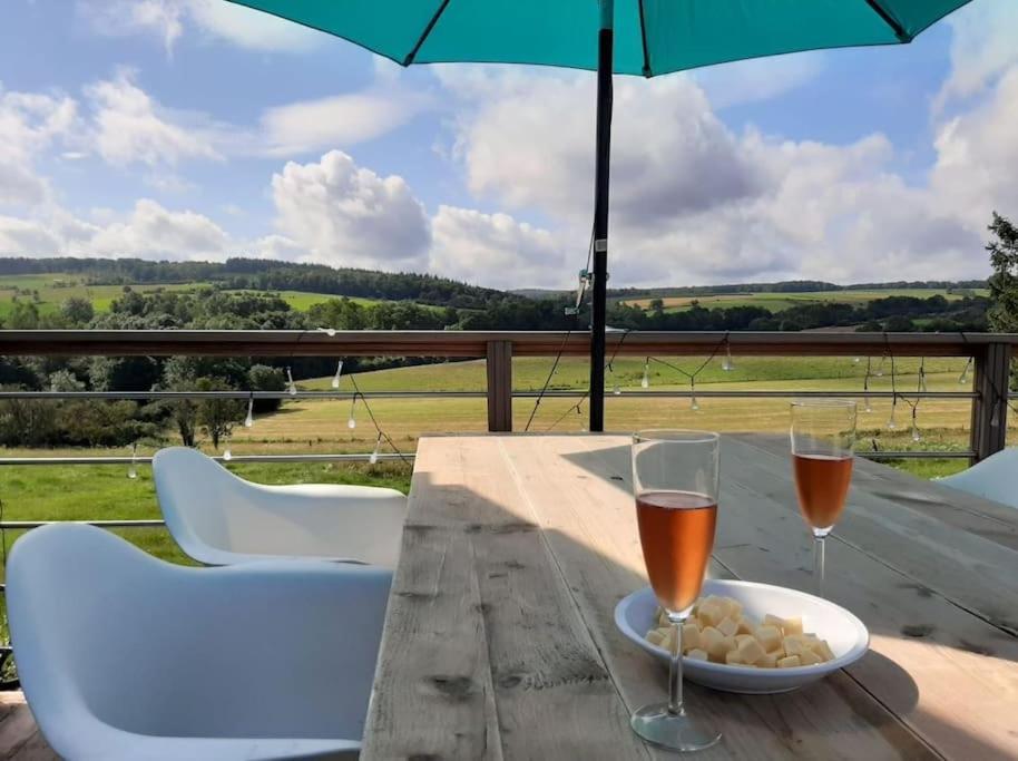Huis Met Zonneterras, Tuin En Panoramisch Uitzicht Wellin Exterior foto
