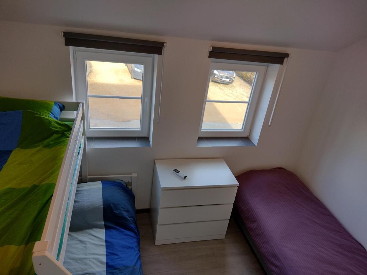 Huis Met Zonneterras, Tuin En Panoramisch Uitzicht Wellin Exterior foto